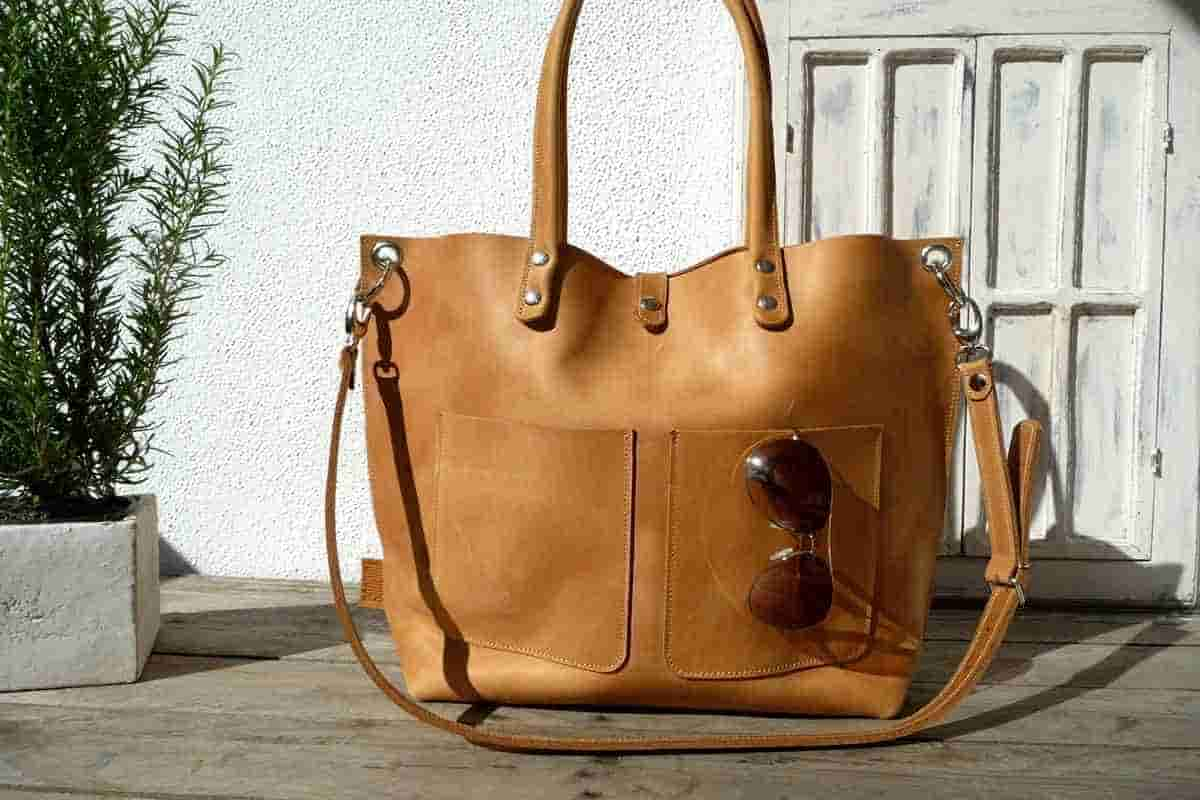  Getting To Know Leather Handbag + The Exceptional Price of Buying Leather Handbag 