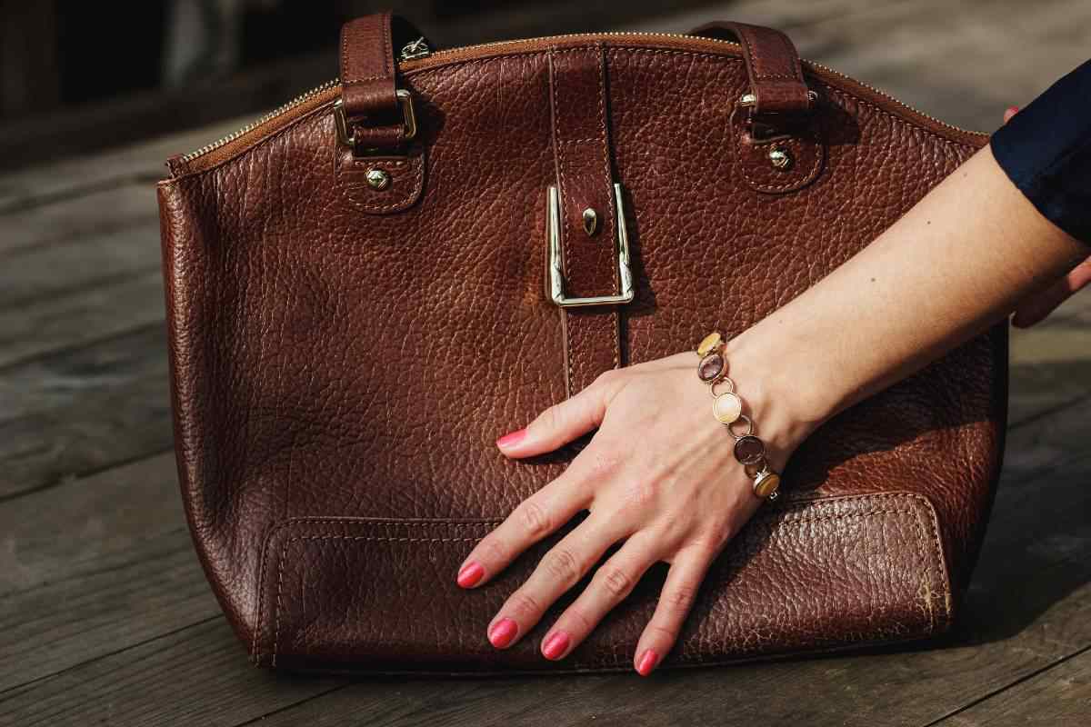  The best price for buying Handmade leather bags 