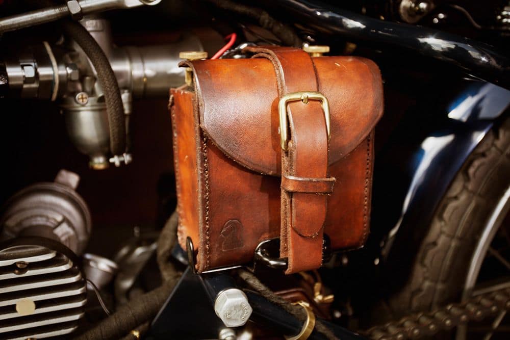  The best vintage leather saddlebags + Great purchase price 