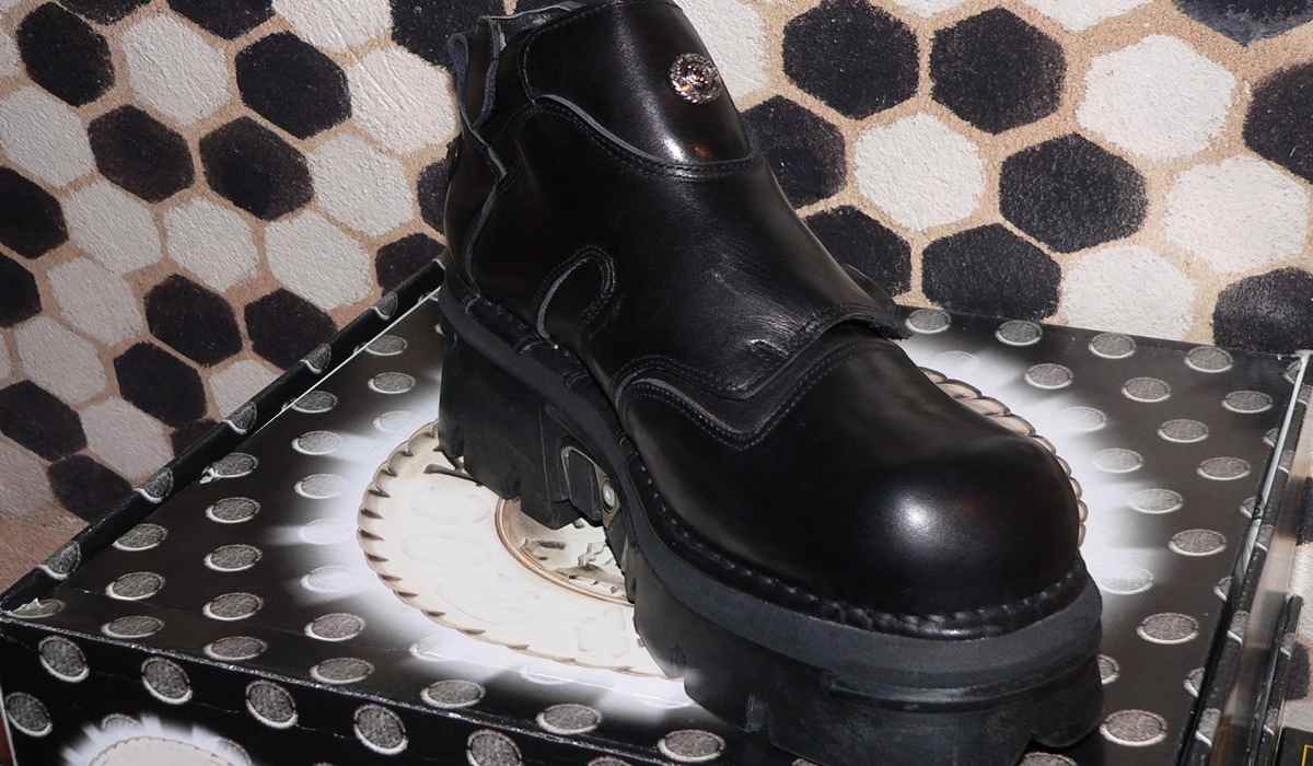  Price and Buy Leather Platform Shoes Black+ Cheap Sale 