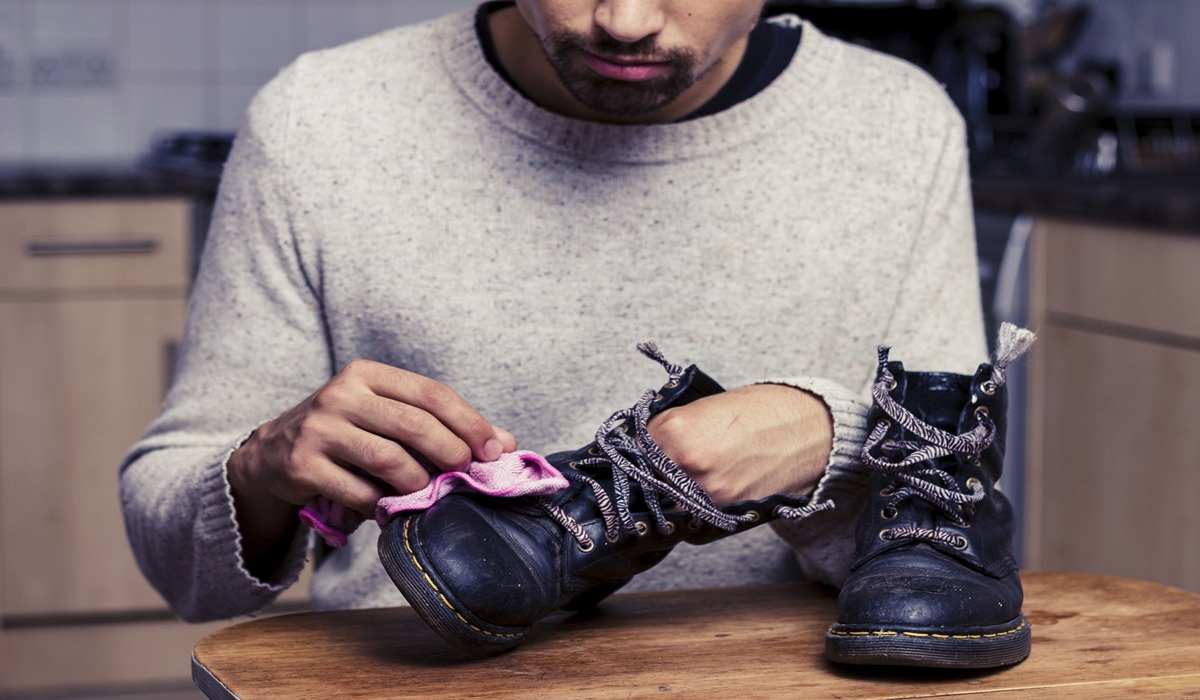  How To Get Water Stains Off Brown Leather Shoes 