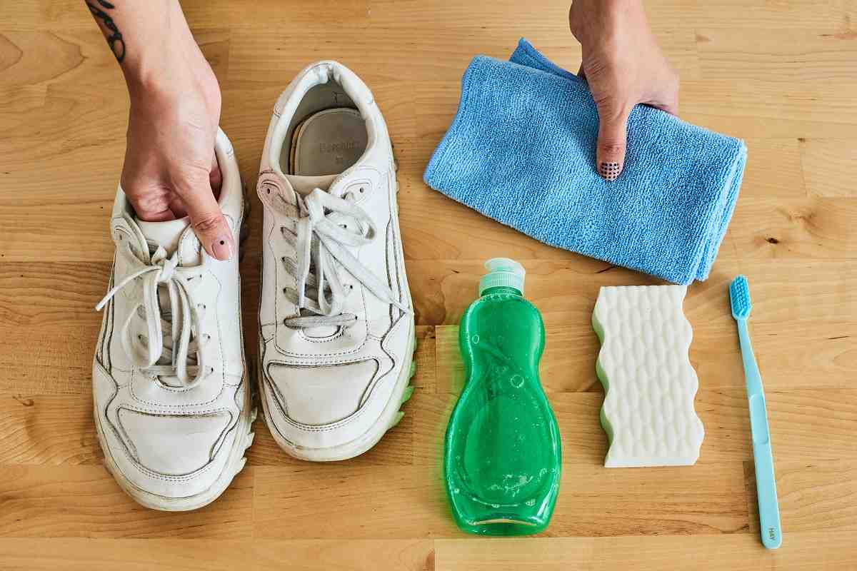  clean leather shoes with household products 