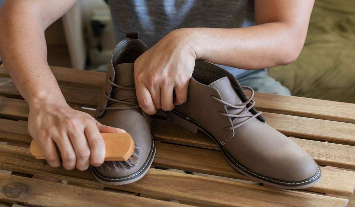  How To Clean Brown Leather Shoes at Home 